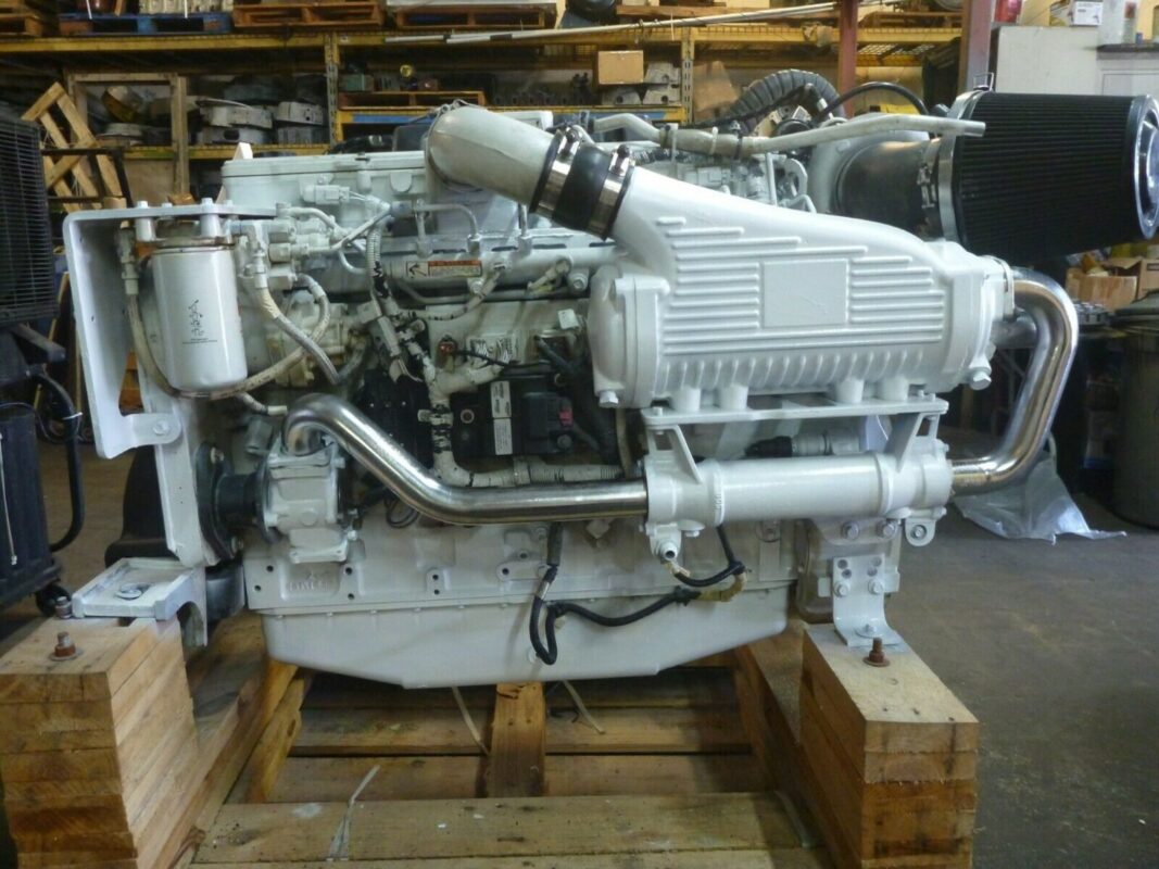 Cummins Marine Diesel QSC8.3-500 propulsion 500 HP diesel Matching pair ...