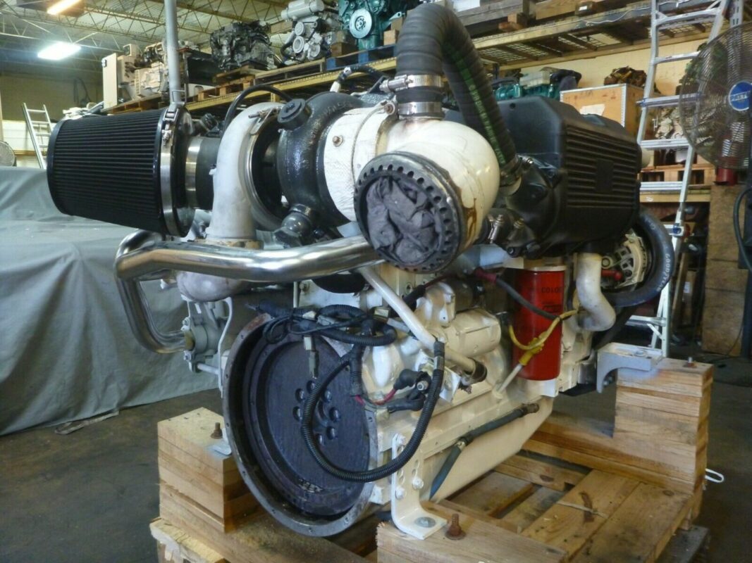 Cummins Marine Diesel QSC8.3-500 propulsion 500 HP diesel Matching pair ...